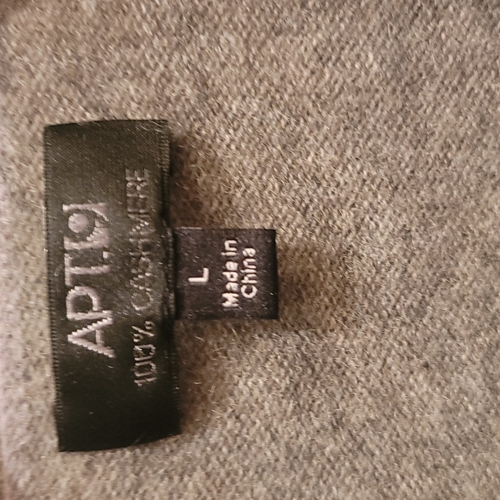 Apt 9 Gray Argyle Cashmere Cardigan Sweater Women's Large - Picture 2 of 5